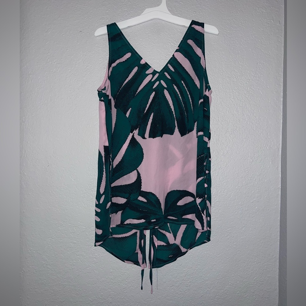 Express Women Sleeveless Green Pink Floral High Low Top Blouse Business Casual